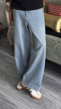Arctic Fade Jeans