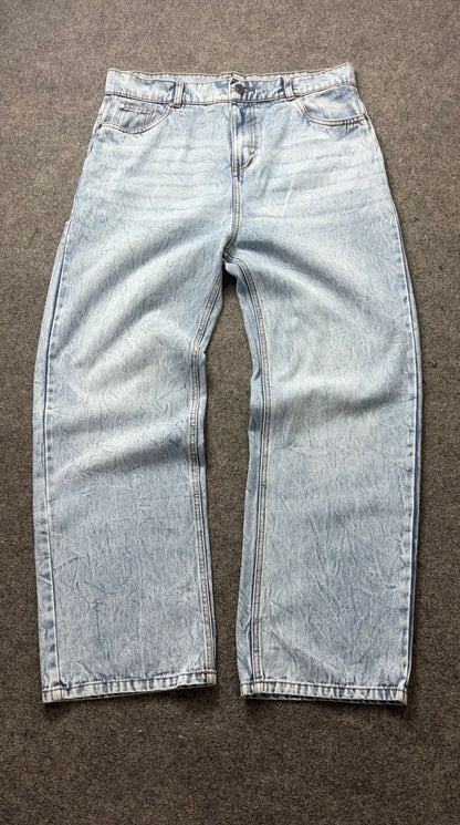 “Light Wash” Straight fit Jeans