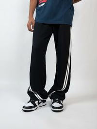 Curved Stripe Black Sweatpant